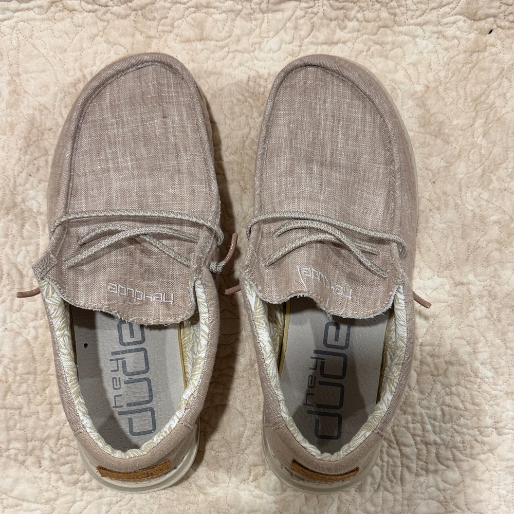 Hey Dude Women's Moccasins in Light Brown
